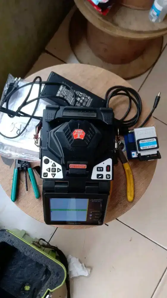Splicer skycom t208h