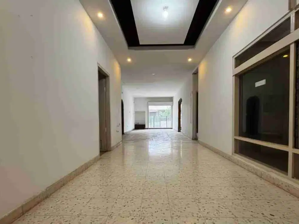 Disewakan 
Rumah Siap Huni 
Sayap Lengkong