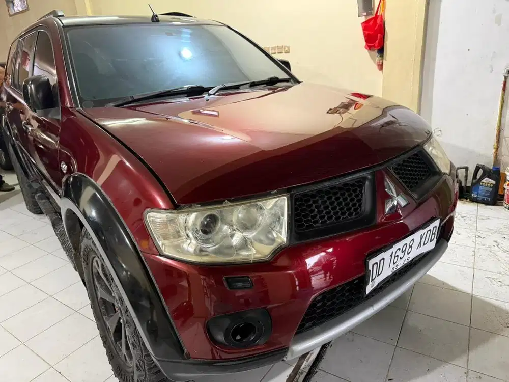 Pajero Sport Dakkar 4x2 matic 2012