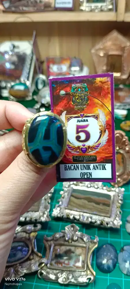 Cin-cin batu akik cin-cin bacan