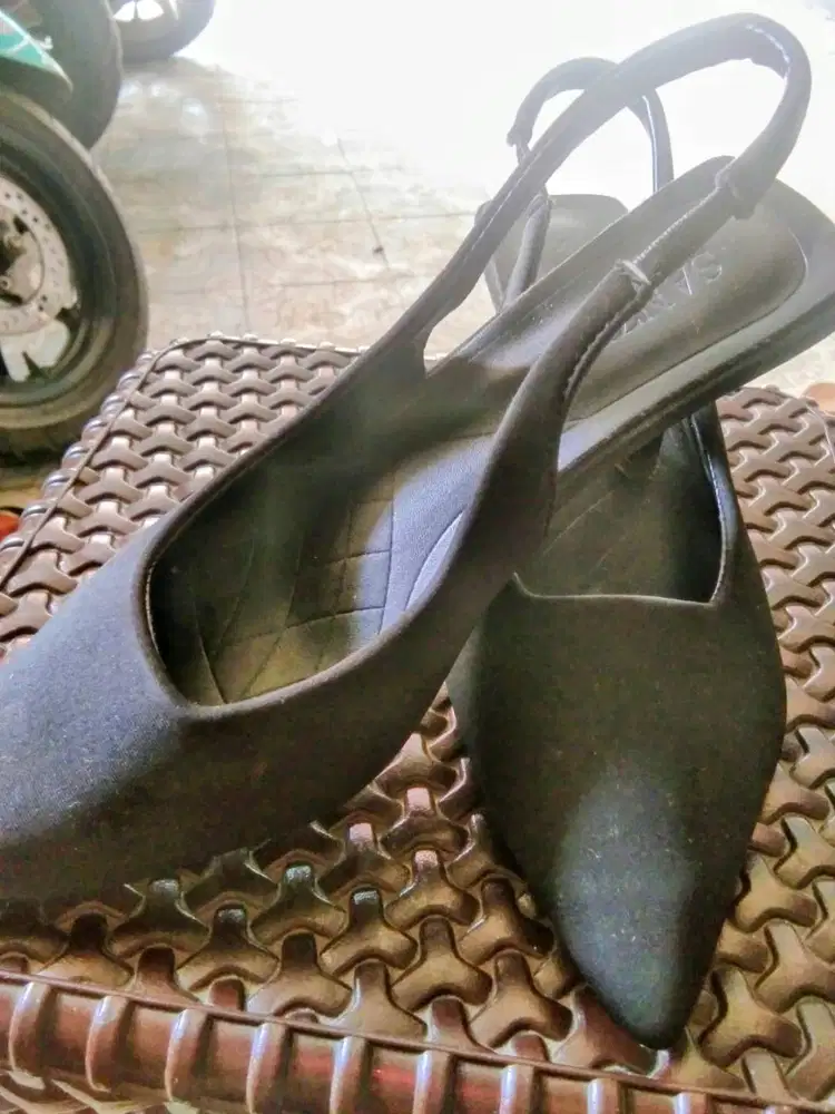 DIJUAL Sepatu Wanita uk.38 DIJAMIN BAGUS!