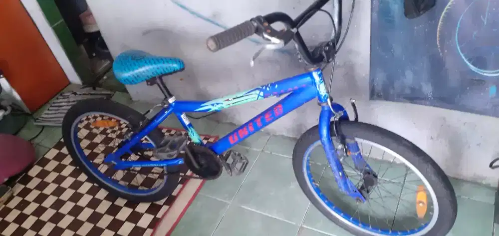 sepeda bmx united ukuran 20