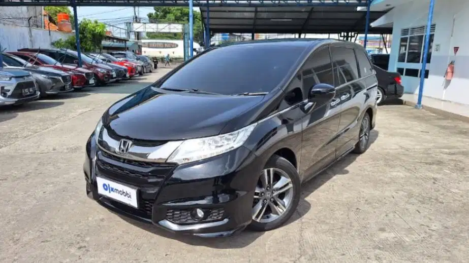 DP Rendah 20JT Honda Odyssey 2.4 E Bensin-AT 2017 Hitam