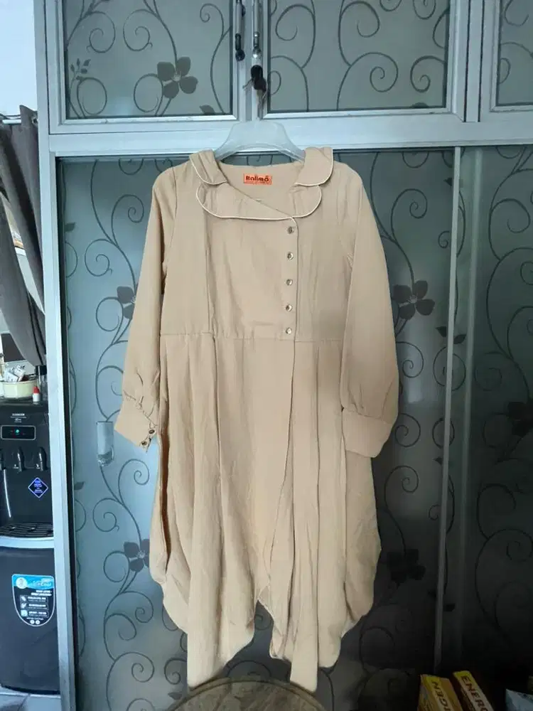 PRELOVED TUNIK CREAM BISCUIT (FLARE) BY BALIMO, L-XL, NEGO TIPIS, JNT