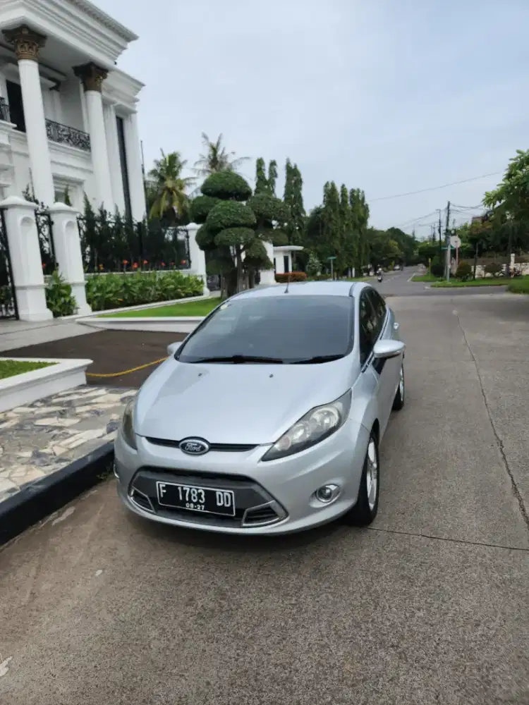 Ford fiesta S sedan 2012 automatik istimewa