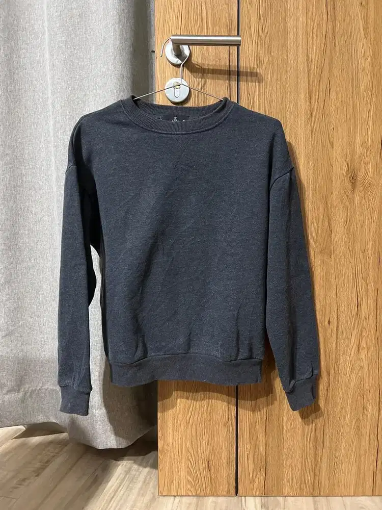 Sweater Abu Abu gelap