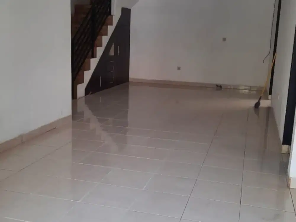 Rumah 2 Lantai Dekat Fasilitas Umum di Metland Menteng Cakung Jakarta Timur