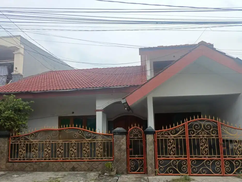 Disewakan Rumah Bagus Bisa Dijadikan Usaha Lokasi Strategis di Pinggir Jalan Raya Pekayon Bekasi Selatan
