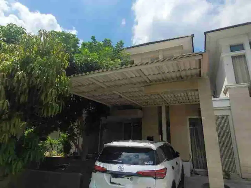 Dijual rumah Pakuwon Indah Surabaya Barat