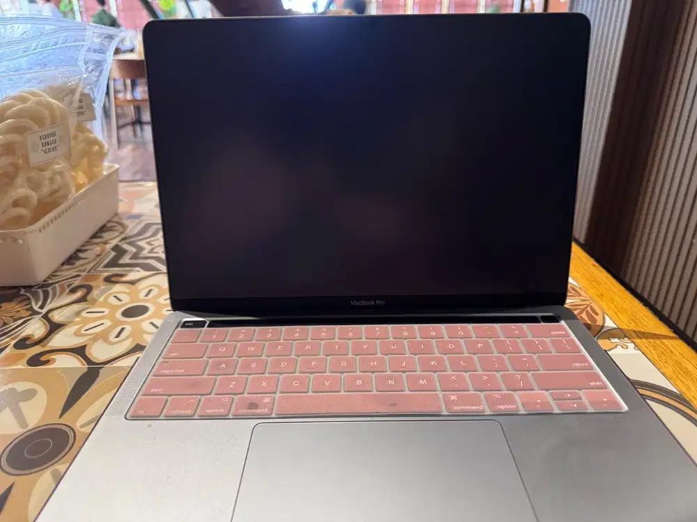 JUAL MACBOOK PRO M1 512GB TAHUN 2020