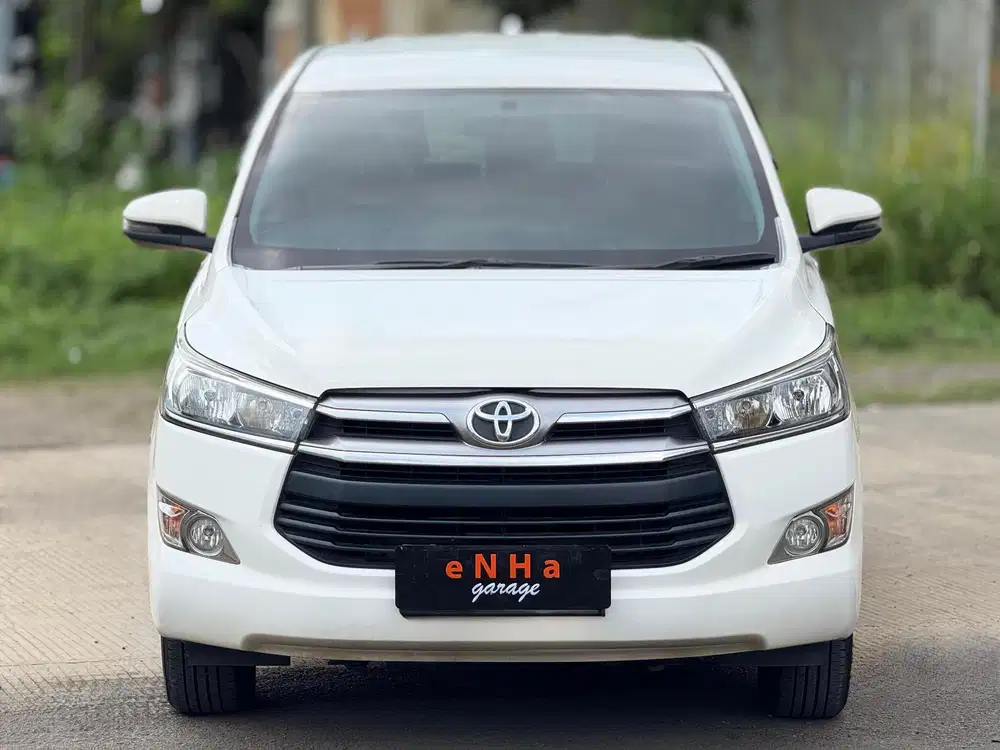 Toyota Innova reborn Manual 2.0 2019