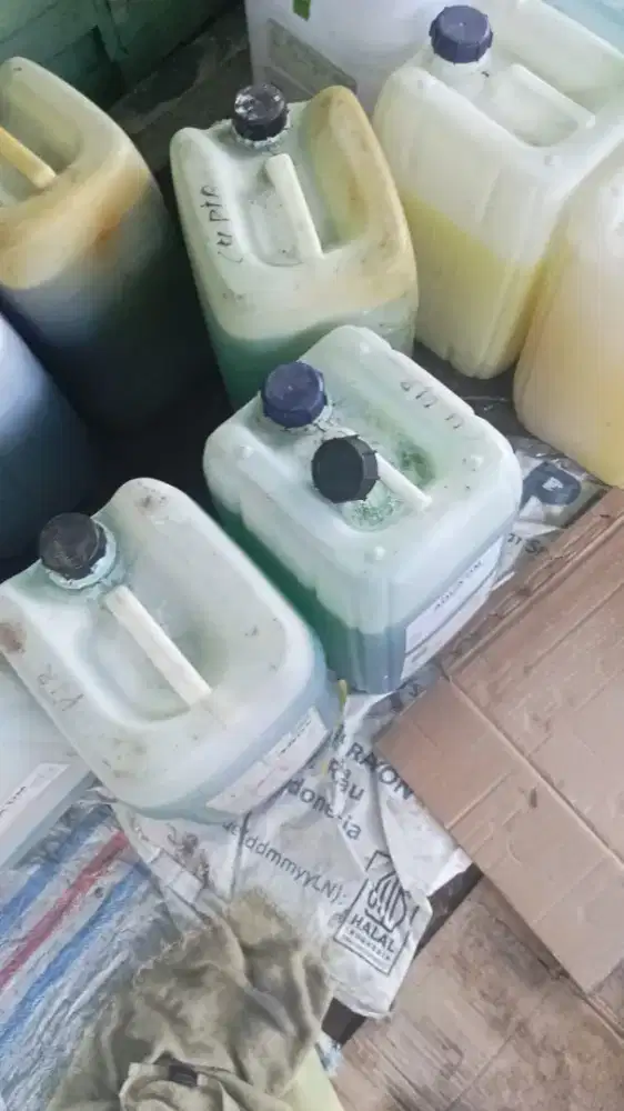 Di butuhkan kurir untuk kirim barang