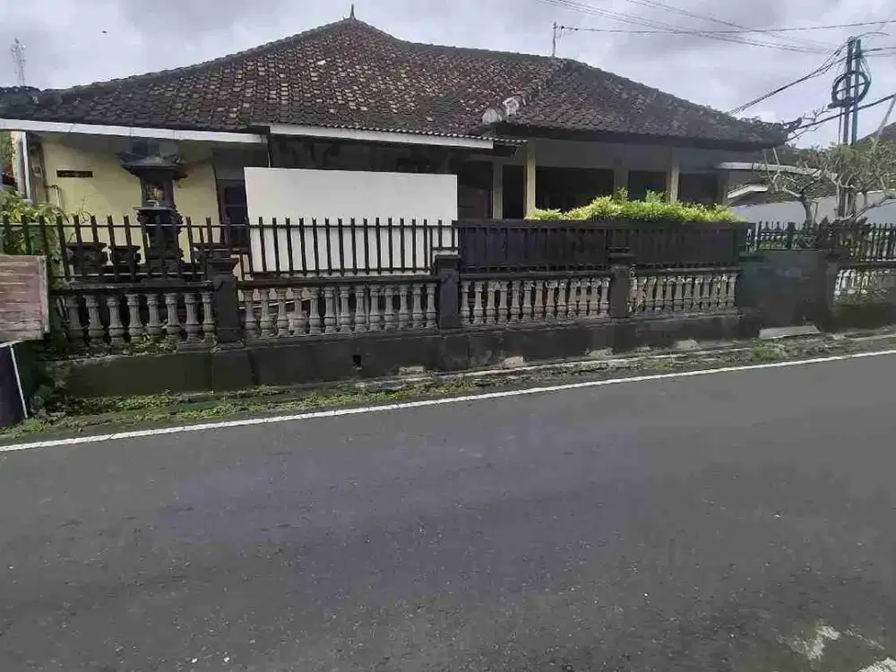 DIJUAL RUMAH STRATEGIS LOKASI AYANI UTARA
