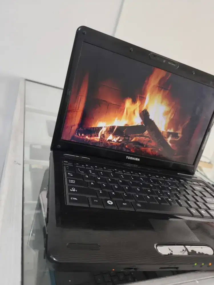 LAPTOP MURAH COCOK UNTUK KERJA DAN KULIAH