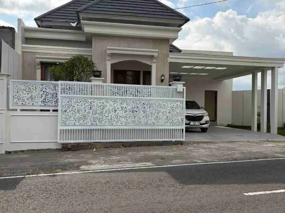 RUMAH BARU KLASIK FULL FURNISHED STRATEGIS DI TEPI JALAN ASPAL DEKAT PASAR JANGKANG