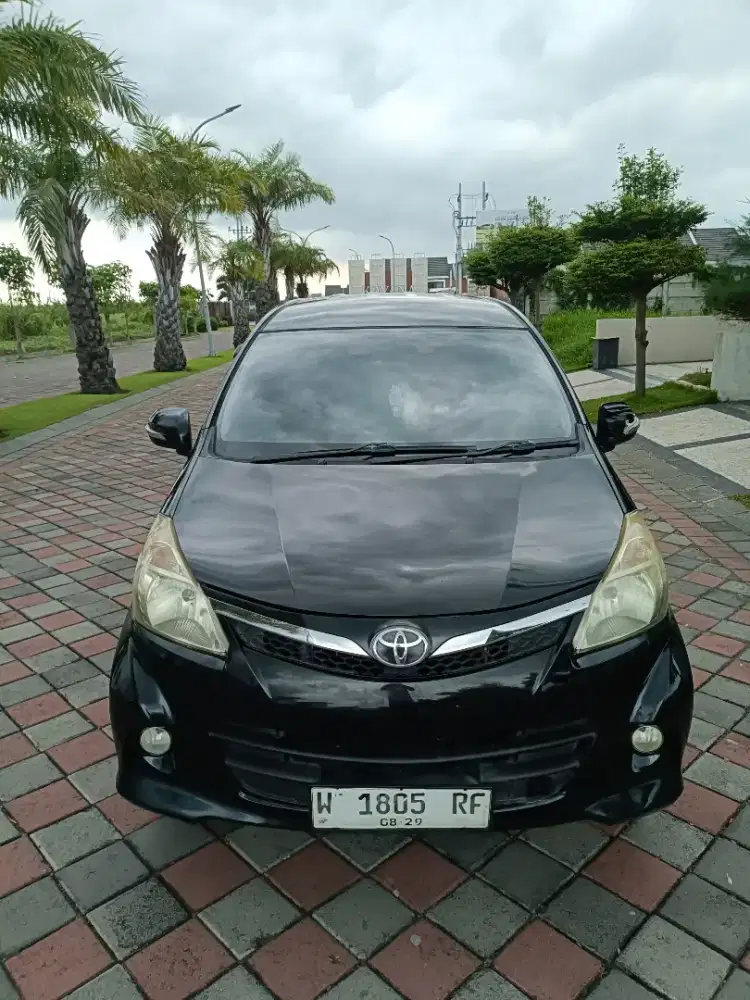 Toyota Avanza 1.3 Veloz th 2013