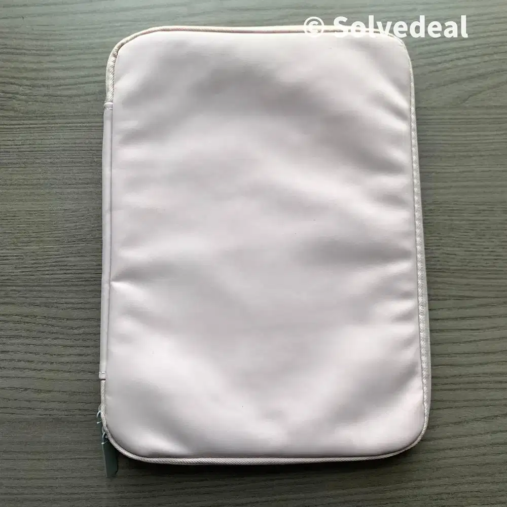 Tas Tablet / iPad Pink – Muat Hingga 11 Inch | Kondisi Bagus