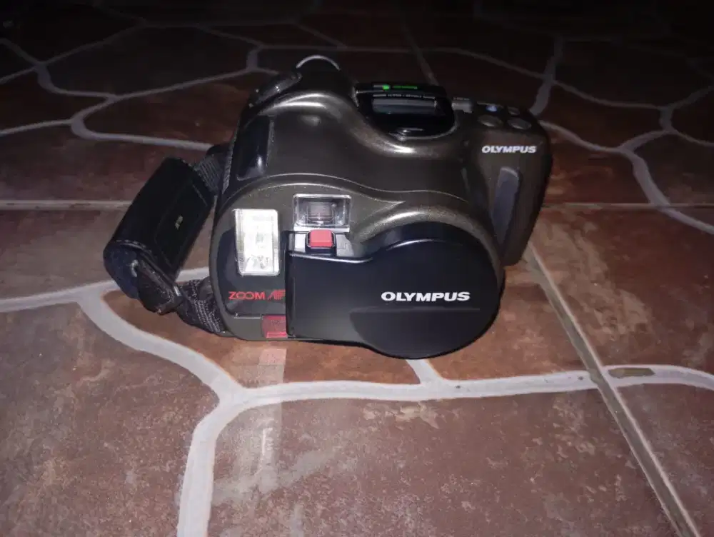 OLYMPUS AZ-330 SuperZoom