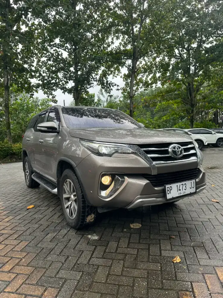 Toyota Fortuner SRZ Bensin Matic 2017 Km low