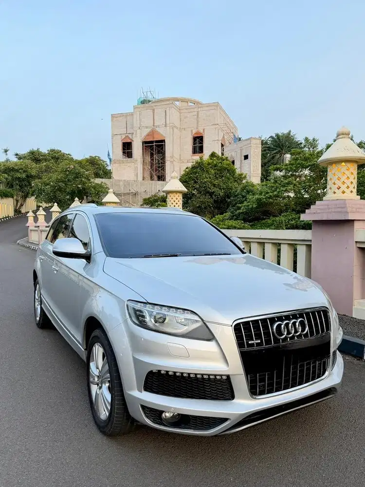 CASH MURAH Audi Q7 SLINE odo 65rb panoramic bmw mercy