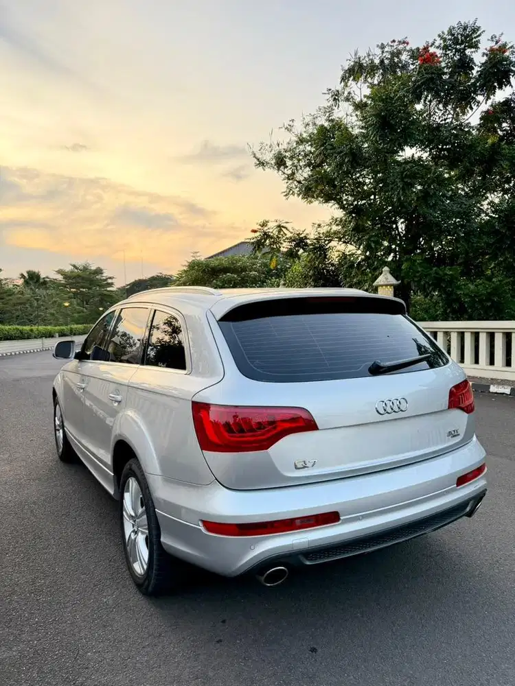 CASH MURAH Audi Q7 SLINE odo 65rb panoramic bmw mercy