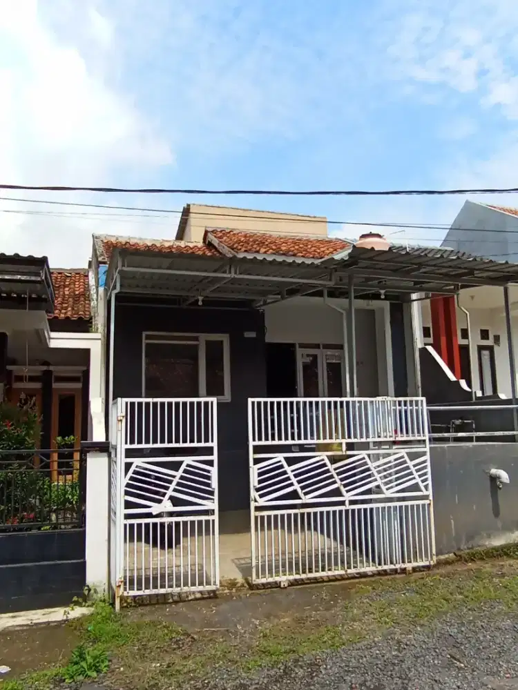 Rumah Dijual SHM