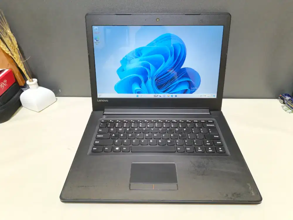 Laptop Desain Lenovo 310-80SL Corei i5-6200 Ram 8Gb Hdd 500Gb Ssd128Gb