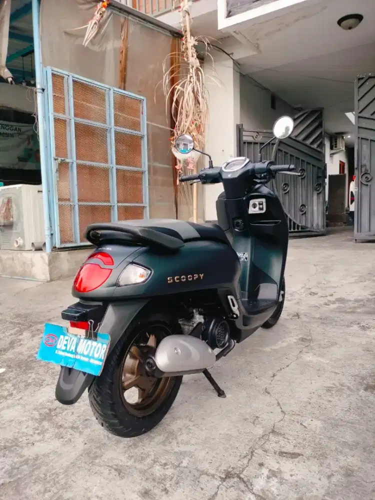 Scoopy energetic 2025 hitam Deva motor