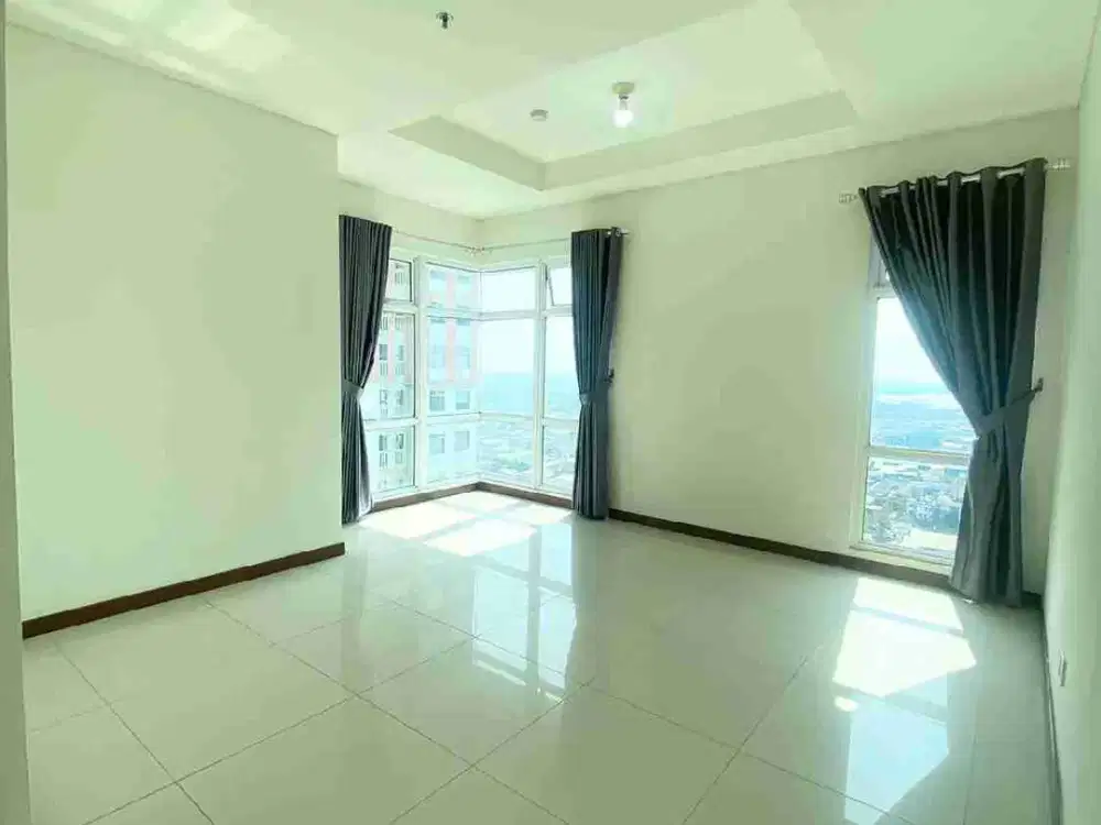 Di sewakan condominium Greenbay Pluit