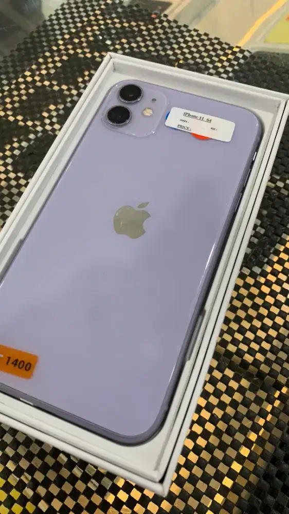 iPhone 11 ram 64gb interr