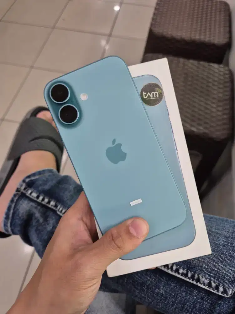 iPhone 16 128 GB iBox Teal Like New