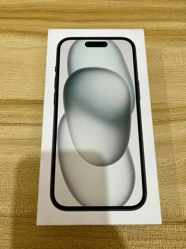 iPhone 15 Black/Hitam 128 GB Mulus Like New