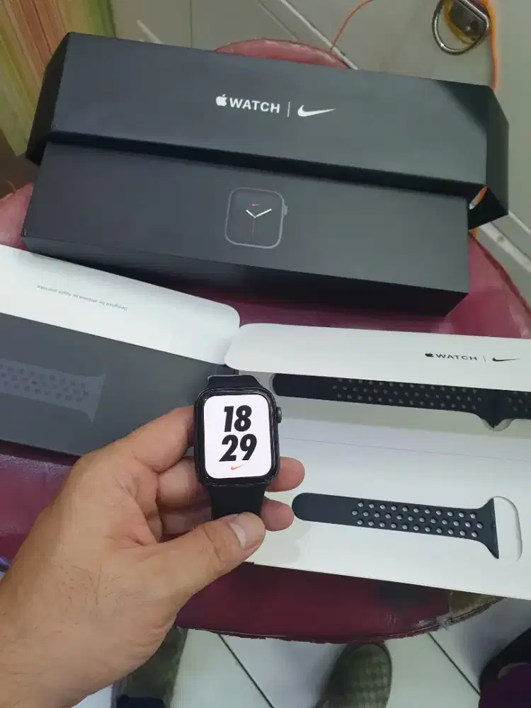 Apple watch Nike gen5 44mm ex ibox