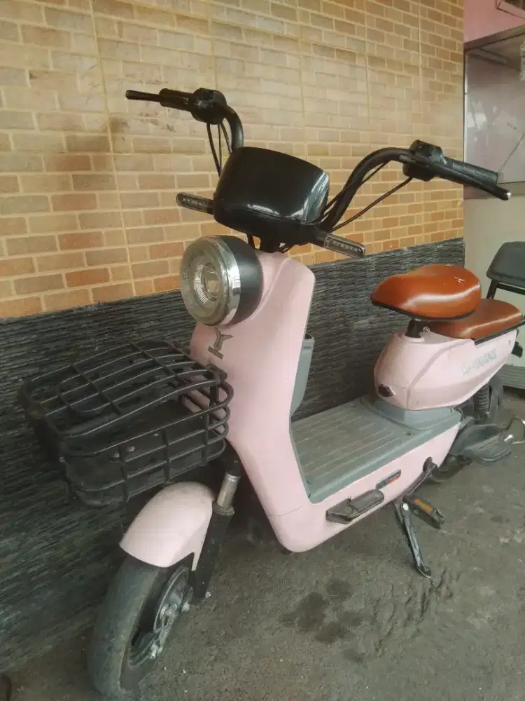 Speda listrik uwinfly