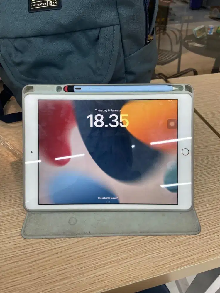 iPad gen 8 WiFi only Rose Gold