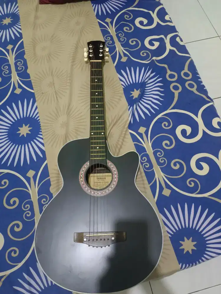 BT/TT GITAR G225 KE KEYBOARD PIANO