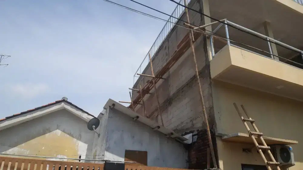 Tukang bangunan Bergaransi