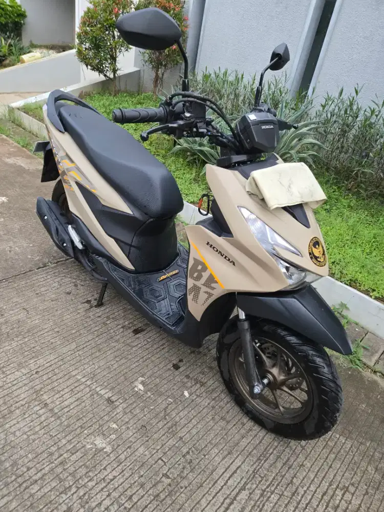 KM500 Honda Beat Street 2025 Seperti Baru