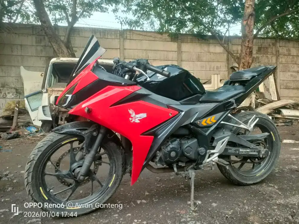 DIJUAL Honda CBR facelift 2016 Komplit