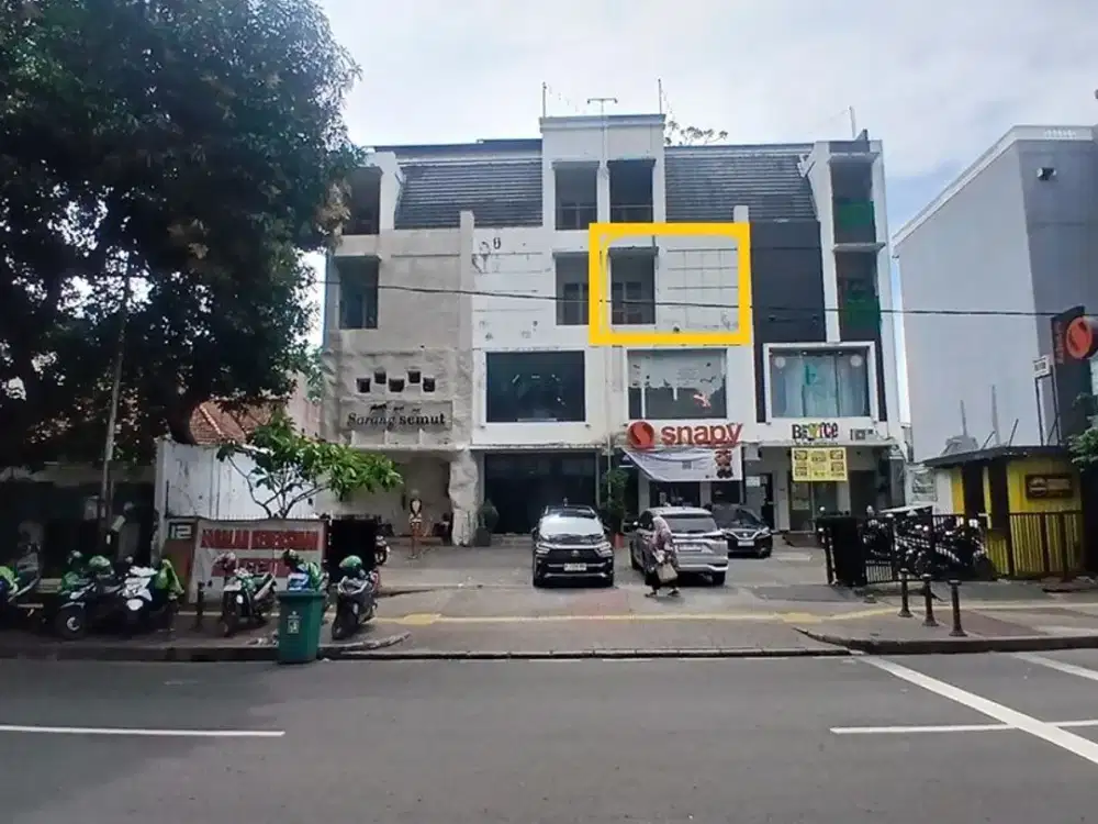Disewakan Ruko per lantai , Tesedia lantai 3, Luas 82m2 di Blok M, Kebayoran Baru