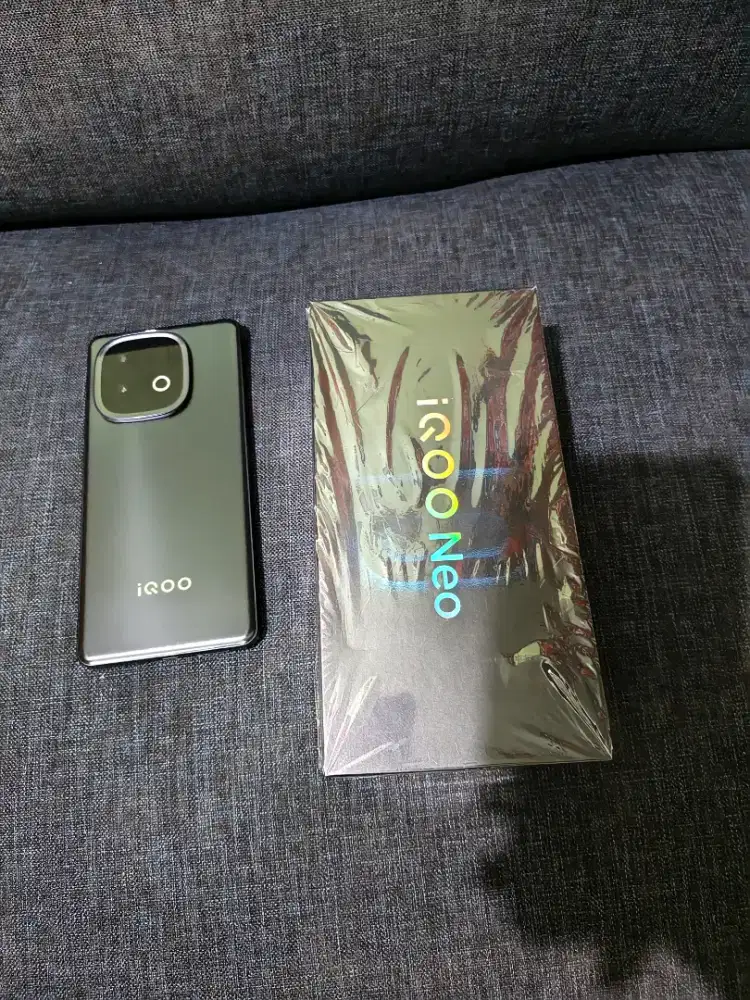 iqoo neo 10 16/512 black