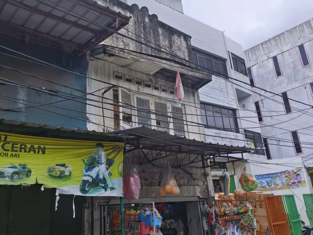 HFN0326 Ruko tua 2 lantai di perniagaan timur dekat pintu kecil jakarta barat