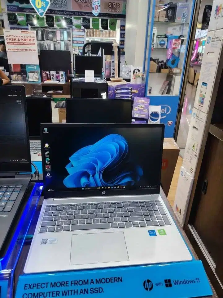 HP 15 fd0031TX SILVER / fd0032TX BLUE