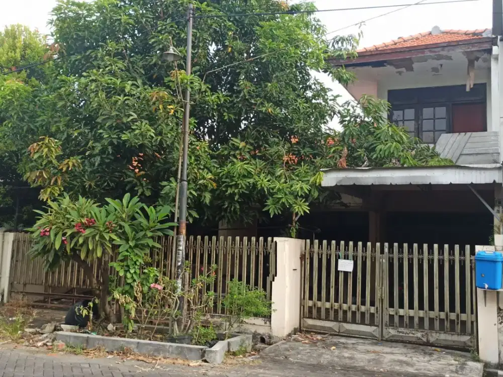 ‼️MURAH‼️ RUMAH LAMA HITUNG TANAH TENGGILIS MEJOYO RUNGKUT DEKAT KAMPUS UBAYA. COCOK UNTUK RUMAH KOS.