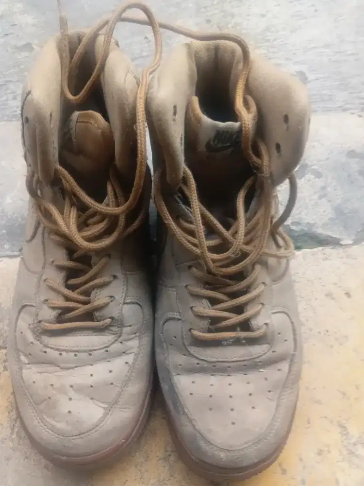 Sepatu NIKE AIR FORCE 1