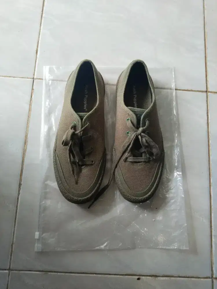 SEPATU HUSH PUPPIES
