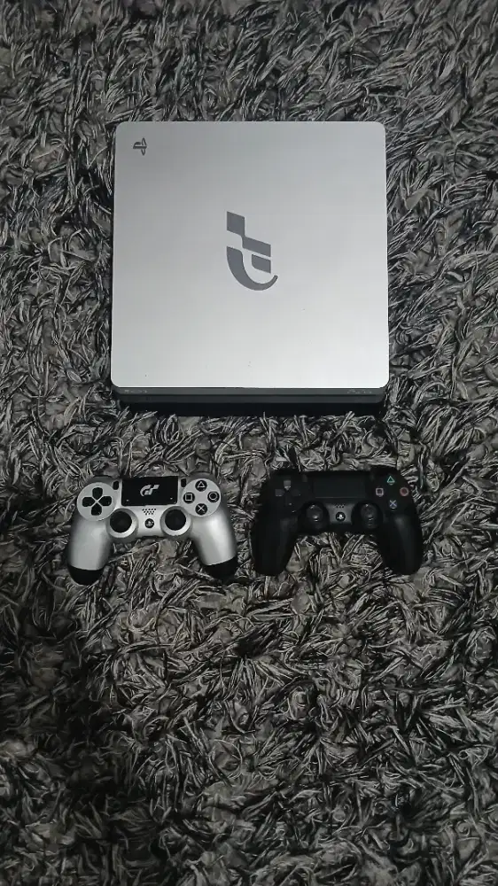 PS4 SLIM 1TB GRAN TURISMO EDITION