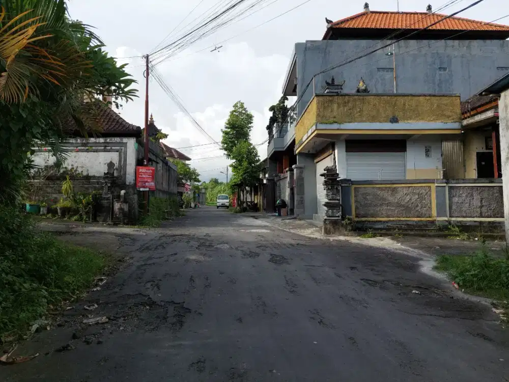 Tanah 150m2 tembok keliling lebar 11mtr perum tunjung tutur peguyangan