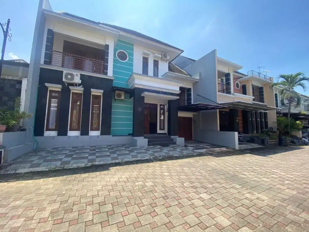Rumah 6 Kamar Tidur Dalam Perum Cokro Regency