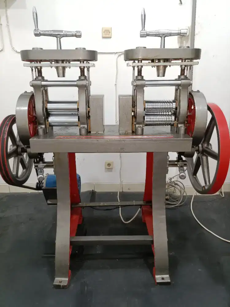 Mesin cetak perhiasan